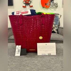 Authentic Brahmin Jayden Fuchsia La Scala Tote - EUC - SOLD OUT ELSEWHERE